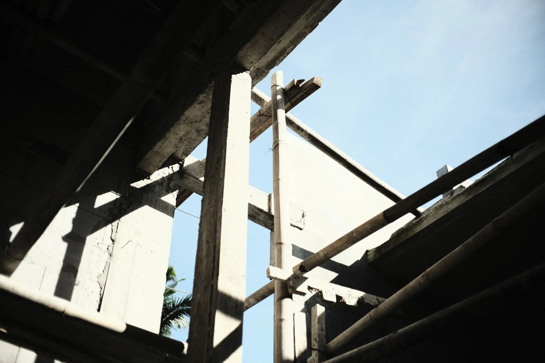 广州皮具贸易企业如何通过工艺升级应对2025箱包市场新需求