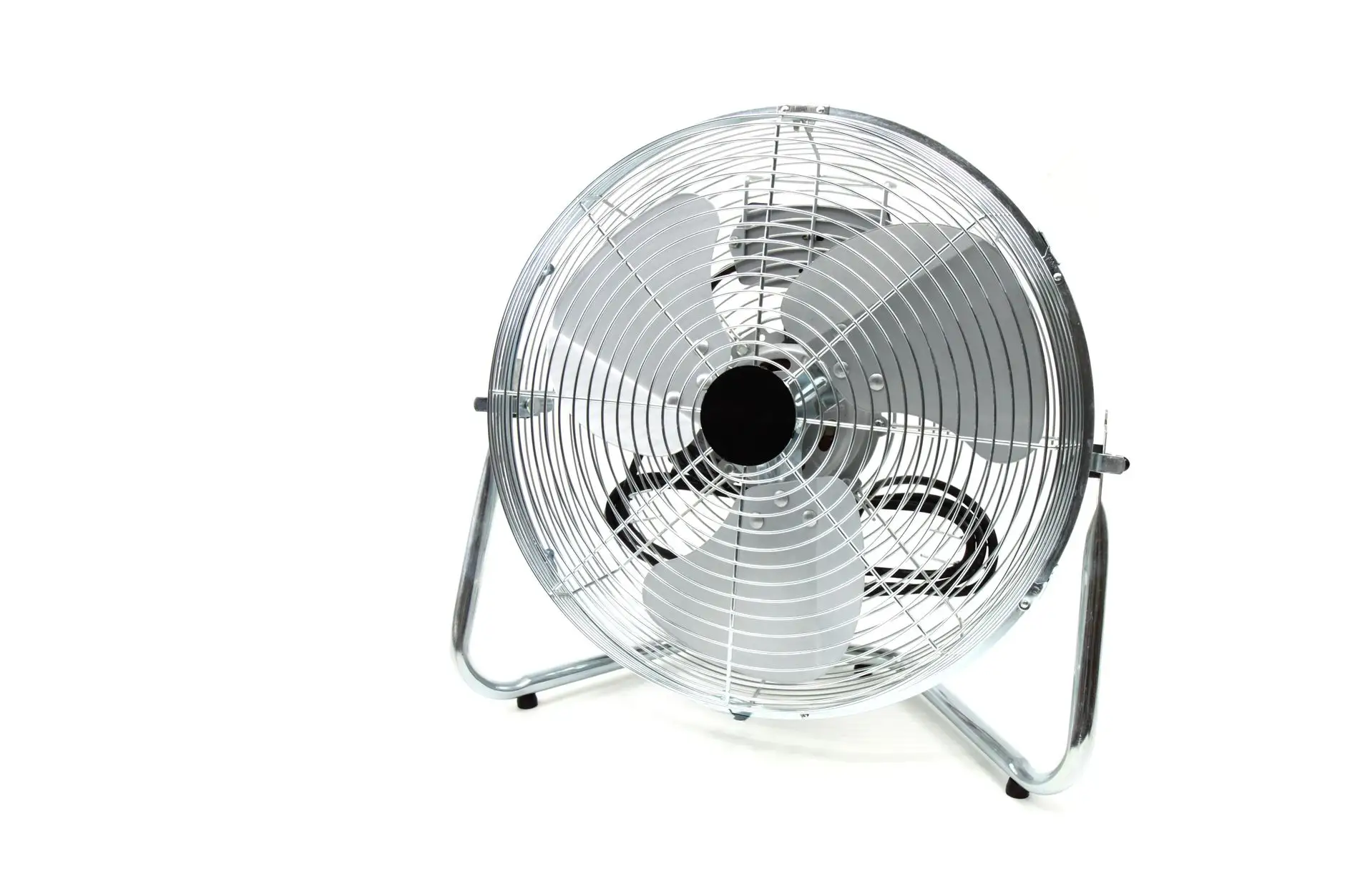 广州皮具加工厂如何保障品牌订单的工艺一致性
