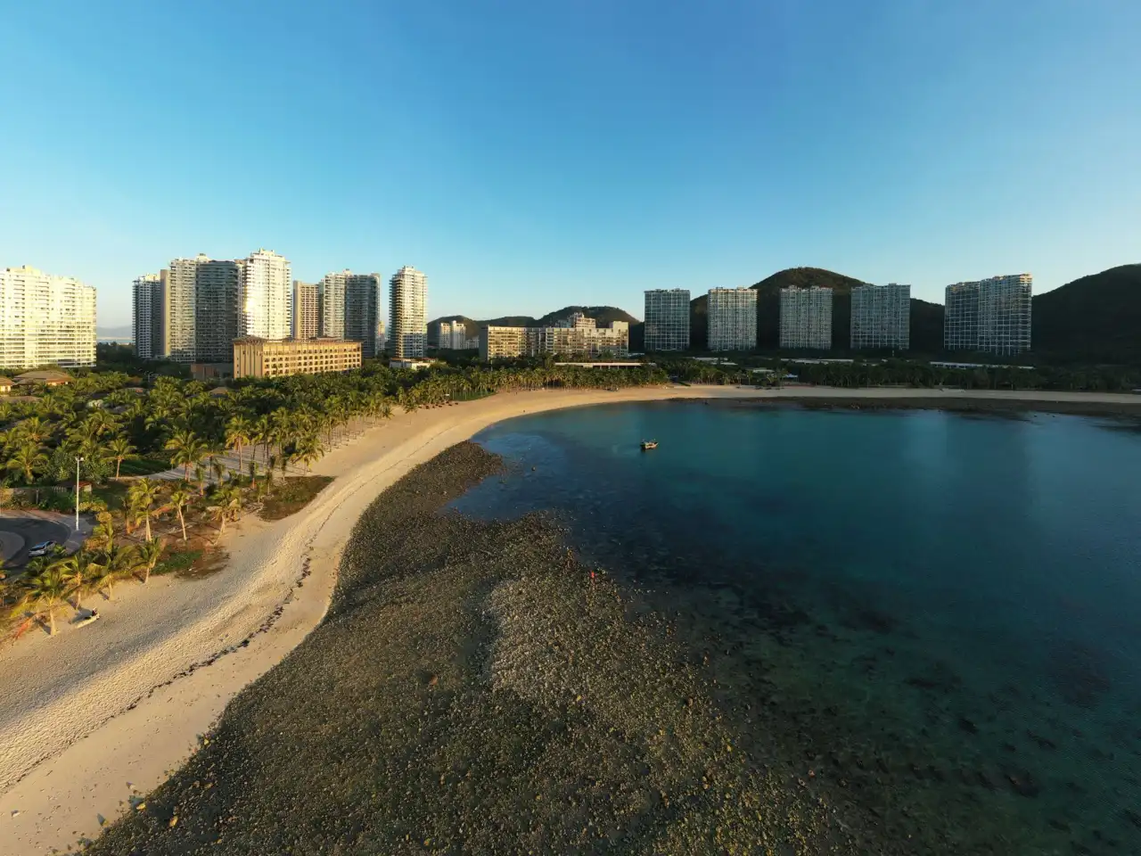 广州皮具箱包OEM定制流程与品质管控标准解析