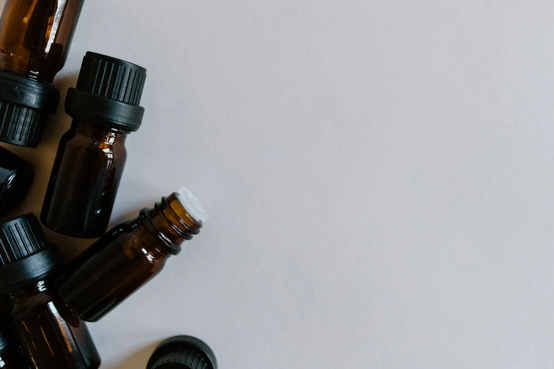 广州皮具箱包定制加工工艺标准与质量管控要点
