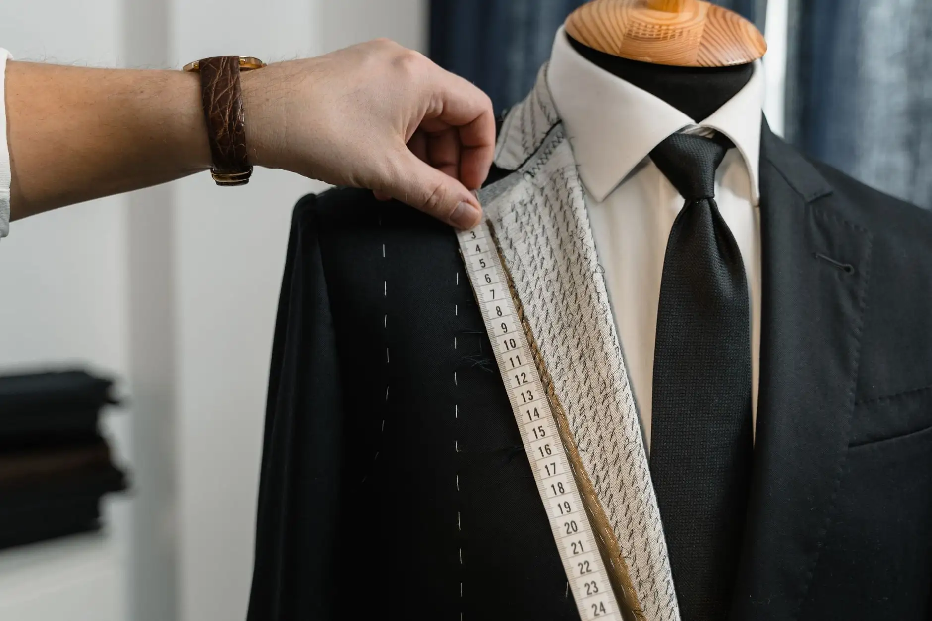 广州皮具箱包OEM定制服务全流程及品质管控要点