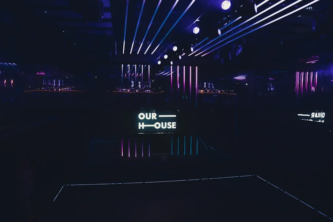 广州皮具加工厂如何保障箱包批量订单的品质一致性正文配图 1